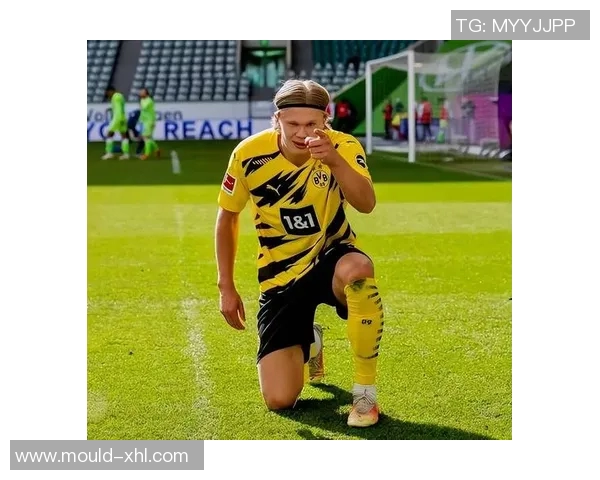 足球明星共舞背后的故事与传奇人物揭秘